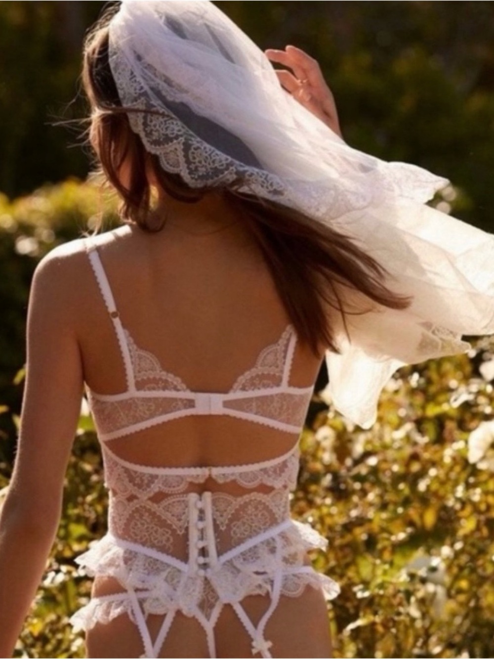 For Love And Lemons White Lace Bridal Veil - Picture 3 of 5